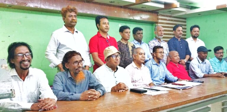 চট্টগ্রাম রিপোর্টার্স ফোরাম-সিআরএফ’র নতুন সভাপতি কাজী আবুল মনসুর, সাধারণ সম্পাদক গোলাম মাওলা মুরাদ