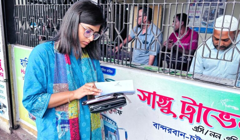 চট্টগ্রামে অতিরিক্ত বাস ভাড়া আদায় প্রতিরোধ ও সড়ক পরিবহন আইন-২০১৮ প্রয়োগে মোবাইল কোর্ট পরিচালনা, ১২ টাকা অর্থদন্ড