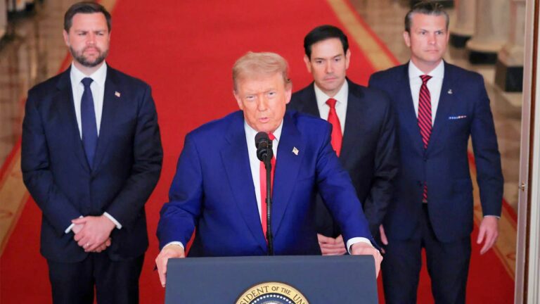 “ইরানের মূল পারমাণবিক কেন্দ্রগুলো ‘সম্পূর্ণ ধ্বংস’ করা হয়েছে”-ট্রাম্প