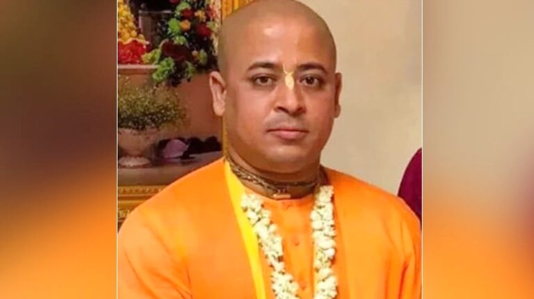 চট্টগ্রামে আইনজীবী সাইফুল হত্যা: চিন্ময় কৃষ্ণ দাসসহ ৩৮ জনকে আসামি করে অভিযোগপত্র