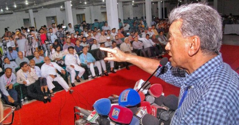 “জুলাই আন্দোলনের মূল নায়ক তারেক রহমান, সবচেয়ে বেশি ভূমিকা বিএনপির”-আমীর খসরু মাহমুদ চৌধুরী