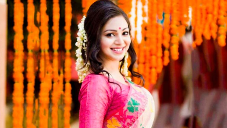 দুই সিনেমা দিয়ে এবার বড় পর্দায় যাত্রা সাদিয়া জাহান প্রভার