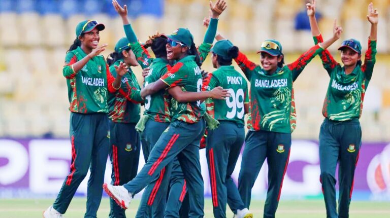 নারী বিশ্বকাপ: পাকিস্তানকে উড়িয়ে শুরু বাংলাদেশ নারী দলের