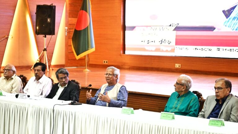 “নির্বাচন ফেব্রুয়ারিতে হবেই, এর সঙ্গে কোনো কম্প্রোমাইজ করা হবে না”-প্রধান উপদেষ্টা