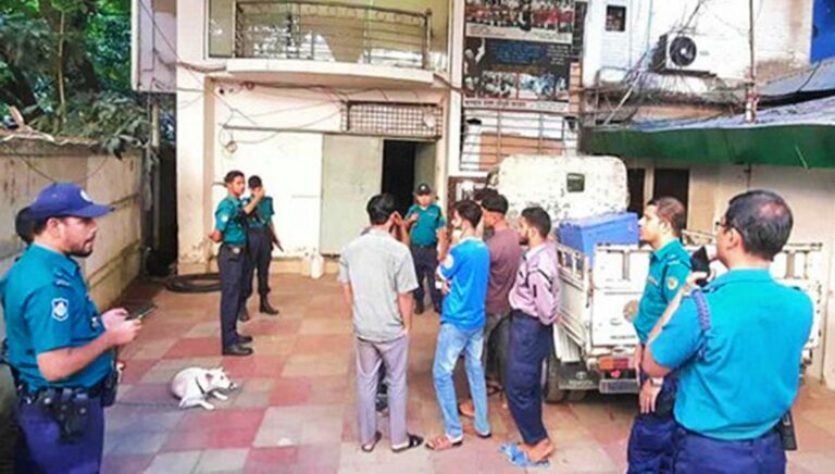 সাবেক শিক্ষামন্ত্রী নওফেলের চশমাহিলের বাসায় পুলিশের অভিযান, আটক ৭