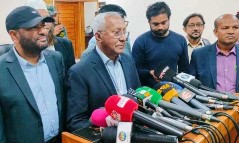 “তারেক রহমান ভোটার হননি, আবেদন সাপেক্ষে ভোট দিতে ও প্রার্থী হতে পারবেন”-ইসি সচিব