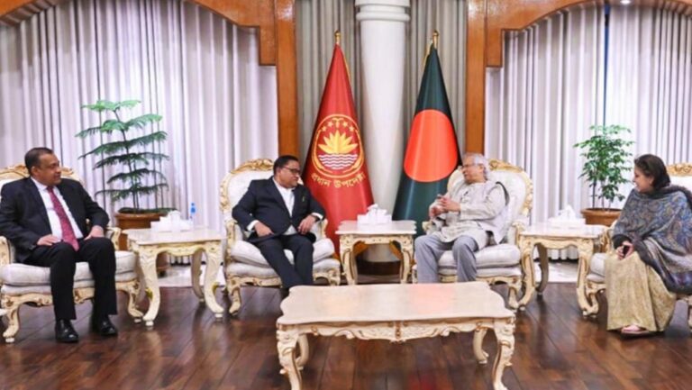 “সার্কের চেতনা এখনও জীবিত”-প্রধান উপদেষ্টা