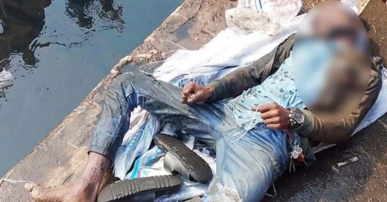 চট্টগ্রামের মধ্যম হালিশহর আনন্দবাজারে নালা থেকে বস্তাবন্দি যুবকের মরদেহ উদ্ধার