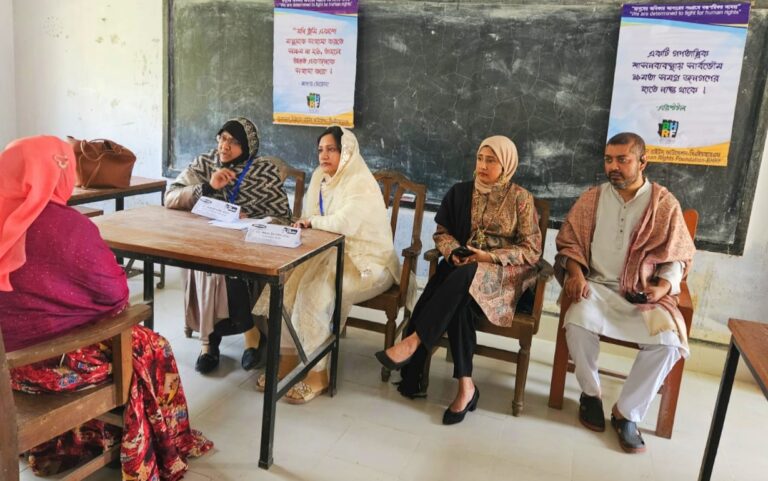 প্রান্তিক মানুষের জন্য বিনামূল্যে আইনি সহায়তা দিতে চট্টগ্রামে অনুষ্ঠিত হলো বাংলাদেশে প্রথম ‘আইনের মেলা’