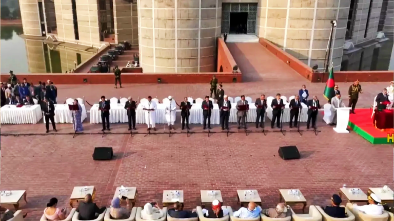 বিএনপি সরকারের মন্ত্রিসভায় শপথ নিলেন ২৫ মন্ত্রী