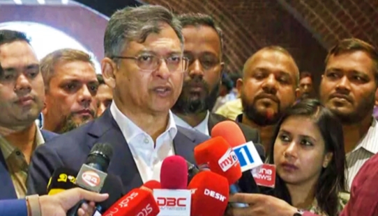 “সংবিধান অনুযায়ী সংস্কার পরিষদের কোনো অস্তিত্ব নেই”-স্বরাষ্ট্রমন্ত্রী