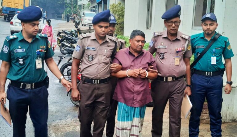 চট্টগ্রাম নগরীর বাকলিয়ায় গোলাগুলির ঘটনায় শুটার ফারুক গ্রেপ্তার
