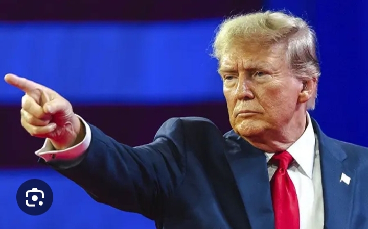 “যুদ্ধজাহাজগুলোতে উন্নত অস্ত্র ও গোলাবারুদ তোলা হচ্ছে”-ডোনাল্ড ট্রাম্প