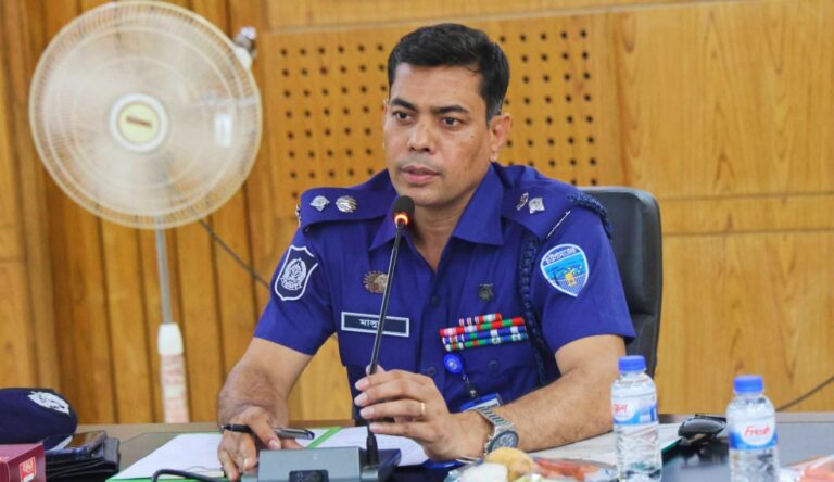 চট্টগ্রামের নতুন পুলিশ সুপার মাসুদ আলমের দায়িত্ব গ্রহণ