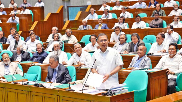 করমুক্ত আয়সীমা বৃদ্ধি ও টিআইএনের বাধ্যবাধকতা শিথিলে প্রধানমন্ত্রীর প্রস্তাব