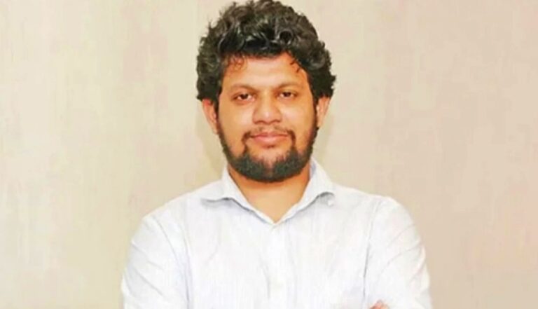 “জুলাই কুস্তিগিরদের আগাম অভিনন্দন, মাইর একটাও মাটিতে পড়বে না”-মাহফুজ আলম